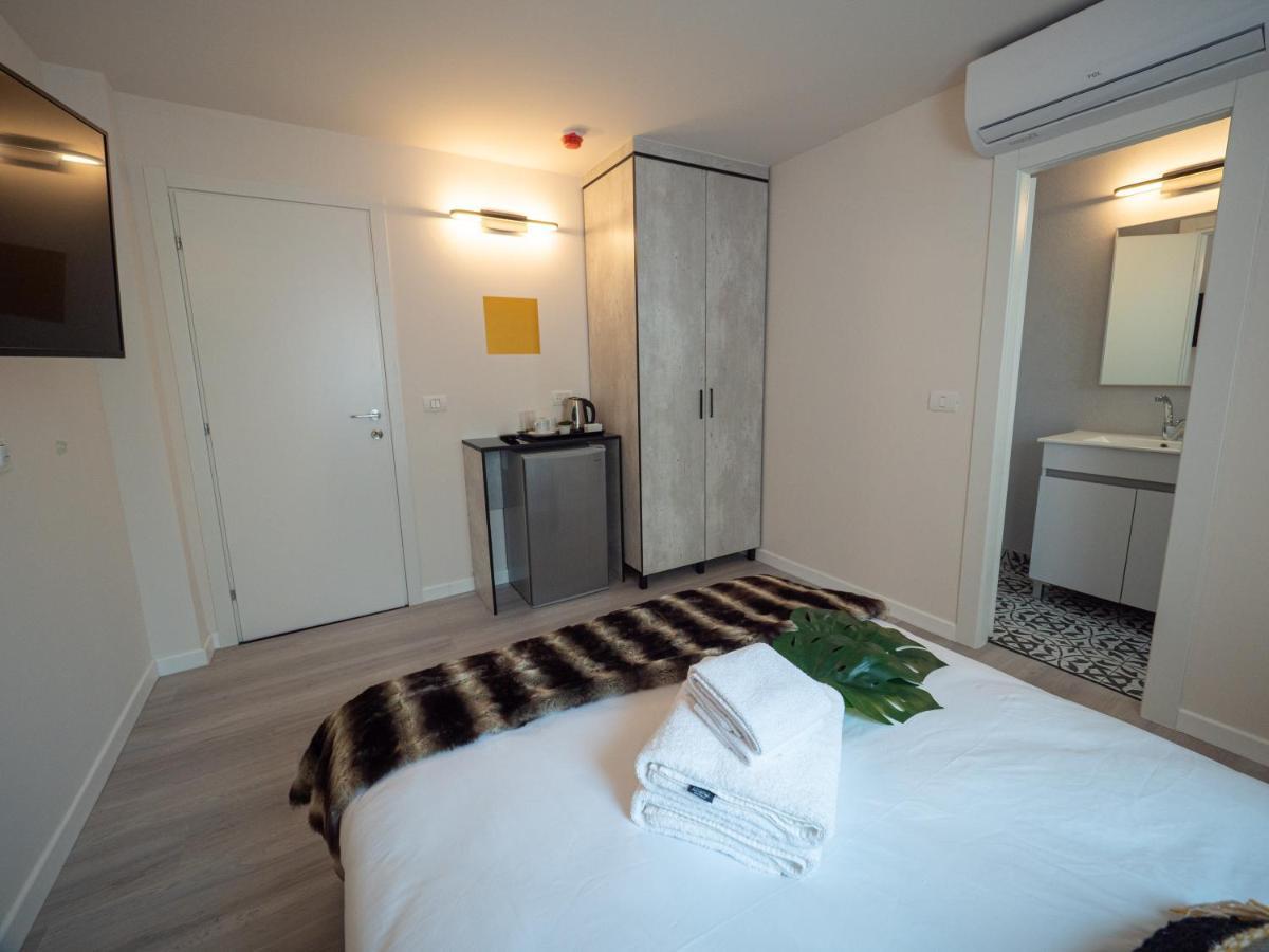 Hermitage Hotel Bat Yam Exterior photo