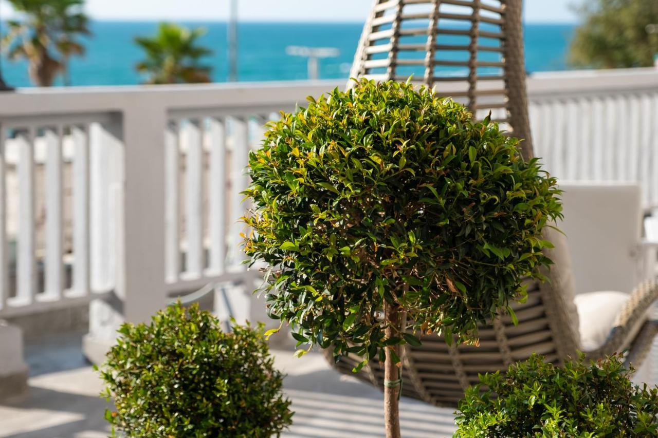 Hermitage Hotel Bat Yam Exterior photo