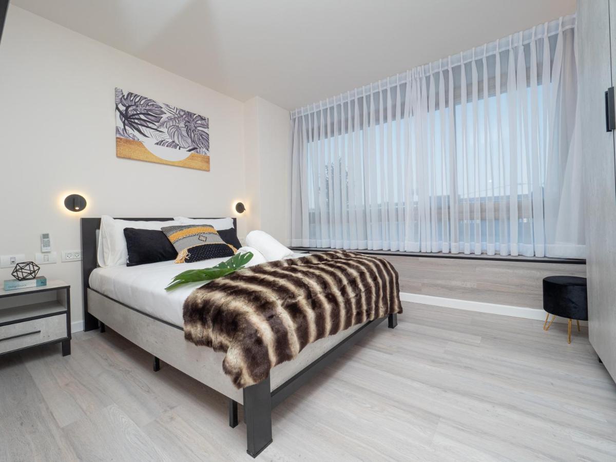 Hermitage Hotel Bat Yam Exterior photo